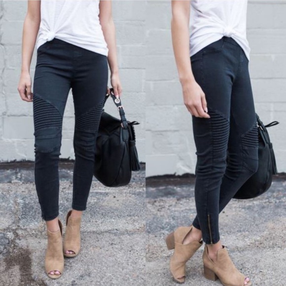 LAST ONE!  NWT Black Ankle Zip Moto Leggings S/M - Picture 3 of 8